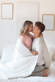 被同桌带回家 被同桌带回家